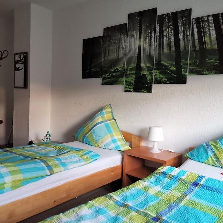 Hotel-Pension Zum Hirsch ハタースハイム エクステリア 写真