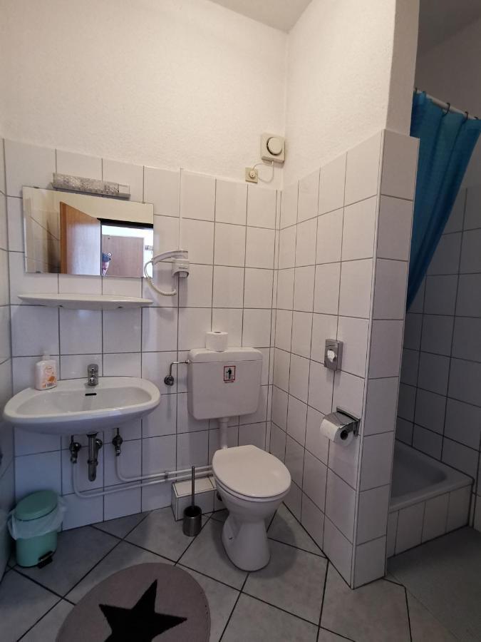 Hotel-Pension Zum Hirsch ハタースハイム エクステリア 写真