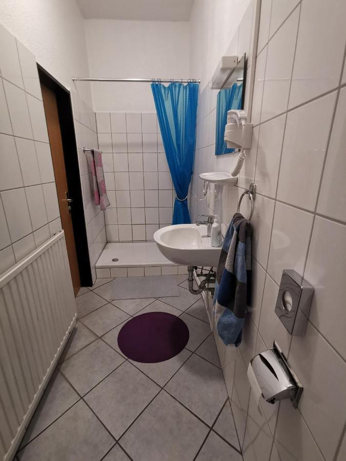Hotel-Pension Zum Hirsch ハタースハイム エクステリア 写真